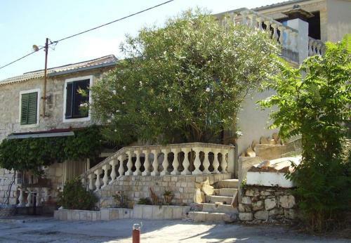 Holiday Home Nik - 5m From Sea