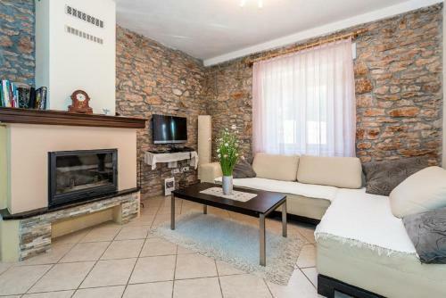 Villa Tihomir - With Pool