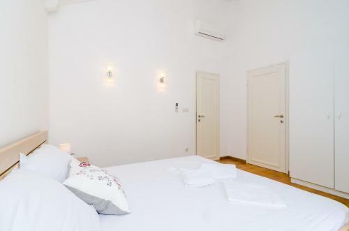 Hostal Cinema View House