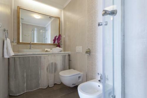 Luxury Beachfront Apartment Banje