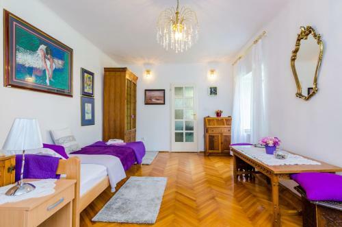 Apartamentos Old Town Green Oasis