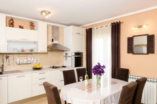 Apartment 4U