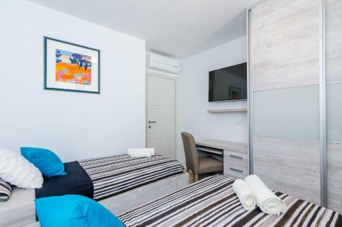 Apartments Lazarin