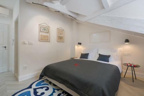 Hostal Palazzo De Bona