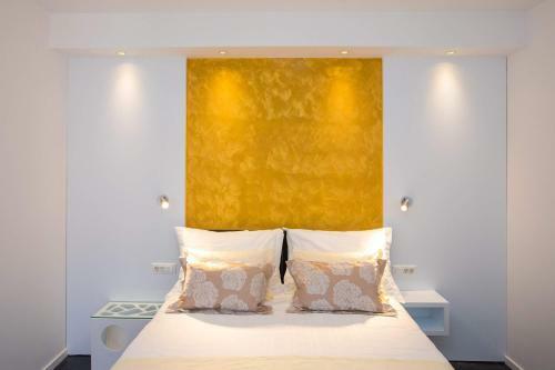 Hostal Soleil Luxury Rooms Old Town