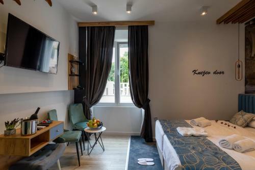 Hostal Apartments And Rooms Villa Naida