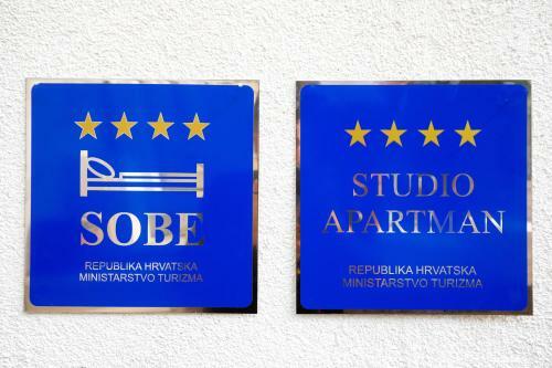 Hostal Apartments And Rooms Villa Naida