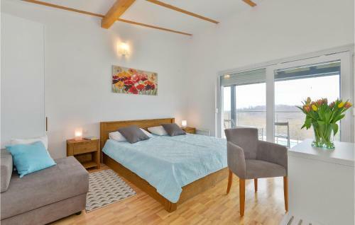 Three-bedroom Holiday Home In Durdevac