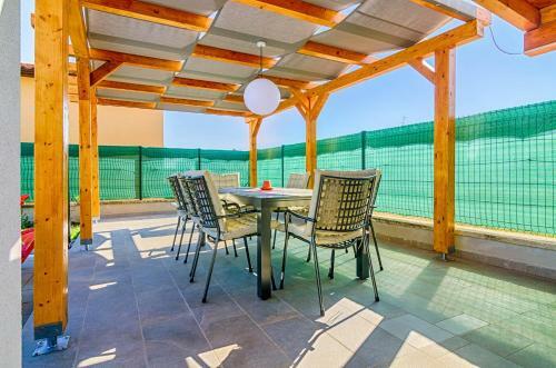 Captain's House - Villa With Swimming Pool & Sauna
