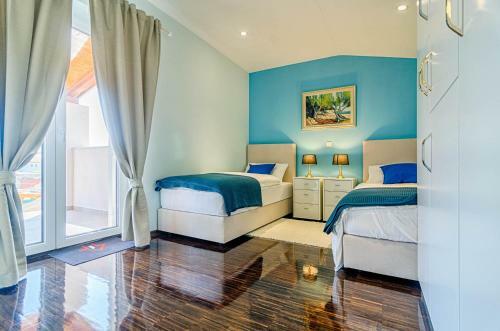 Captain's House - Villa With Swimming Pool & Sauna