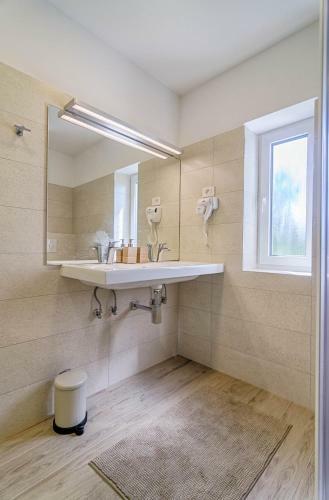 Captain's House - Villa With Swimming Pool & Sauna