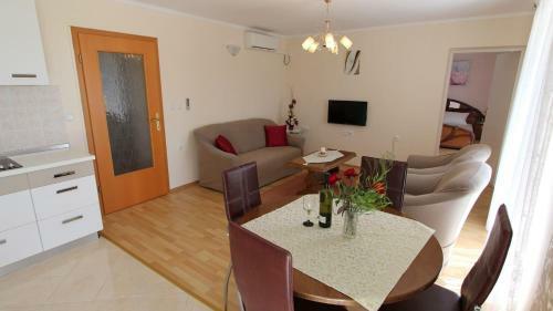 Hostal Apartments Diva