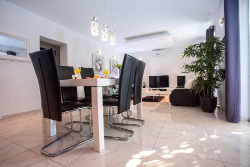 Villa Golden Garden With 50sqm Private Pool