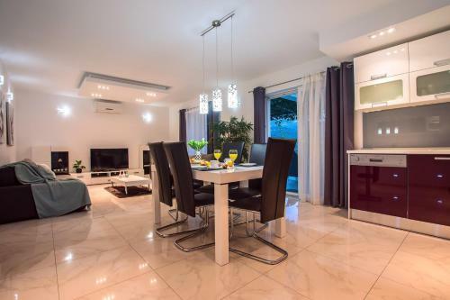 Villa Golden Garden With 50sqm Private Pool