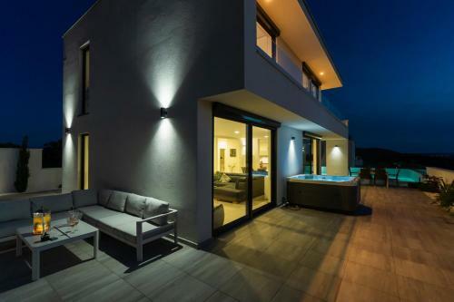 Hillside Villa