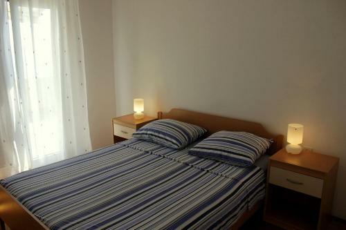 Apartments Davor - 20m From Sea