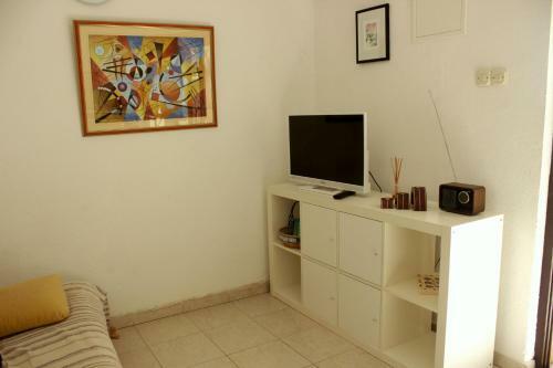 Apartments Davor - 20m From Sea