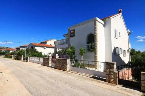 Apartments Sla?a - 150 M From Beach
