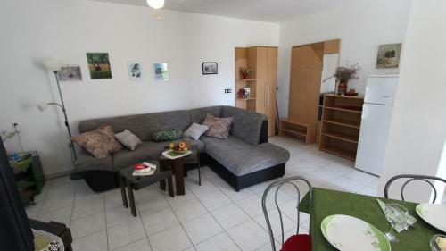 Hostal Apartments Kamenar