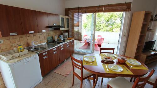 Hostal Apartments Kamenar