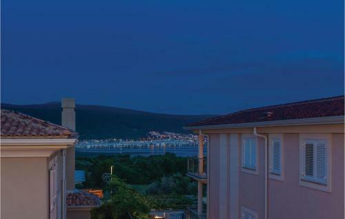 Three-bedroom Holiday Home In Kornic