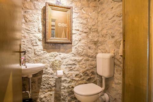 Luxury Villa Lipa With Hot Tub