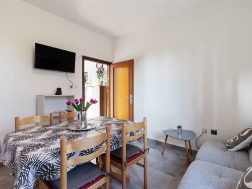 Elegant Apartment In Labin With Terrace