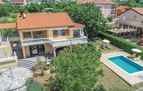 Four-bedroom Holiday Home In Linardici