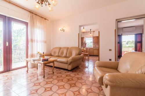 Apartments Ivica 1706
