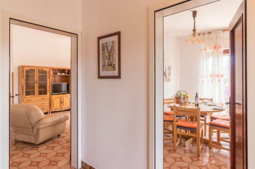 Apartments Ivica 1706