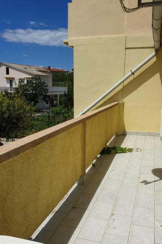 Sunny Apartments