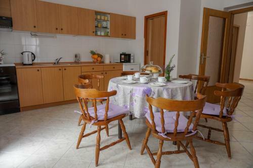 Apartments Jakov