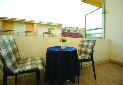 Hostal App & Rooms Ljuba - 130m From Sea