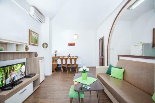 Apartmani Mira