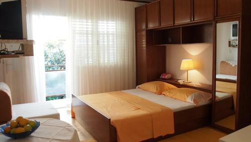 Apartments Ivica - 100m From Beach