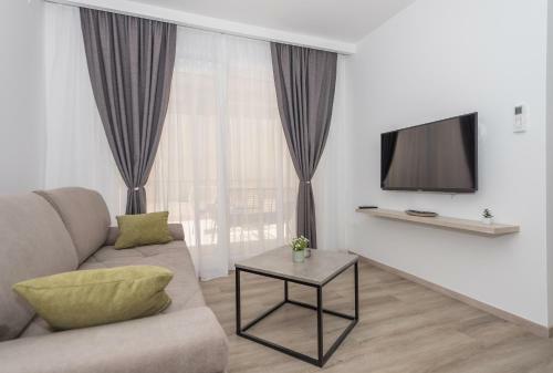 Beach Apartments Mara