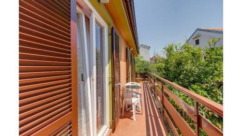 Hostal Cozy Apartment Blamax With Beautiful Private Garden