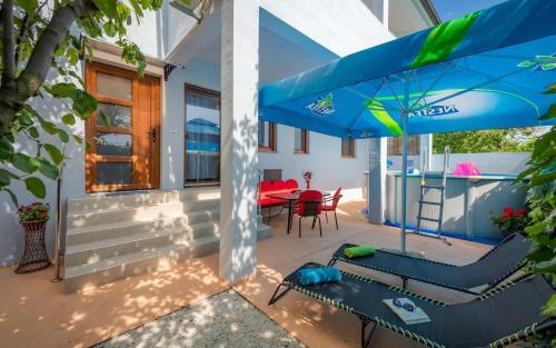 Hostal The Willow Garden Apartment House