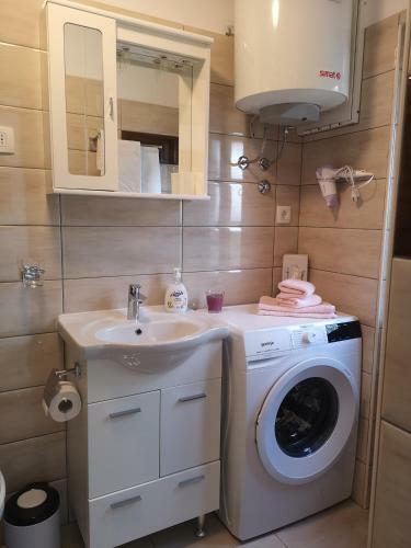 Apartamentos One Bedroom Guesthouse Tina
