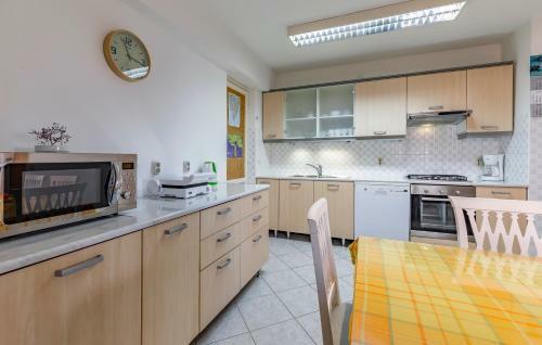 Spacious And Comfortable Apartment In Medulin, Croatia