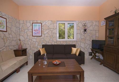 Holiday Home Denis - 100m From Sea