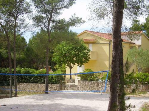 Holiday Home Denis - 100m From Sea