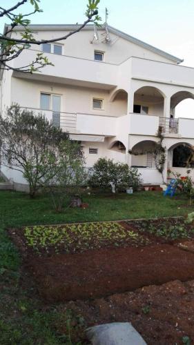 Apartamento Holiday Home 193586