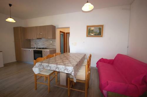 Apartments Snjezana