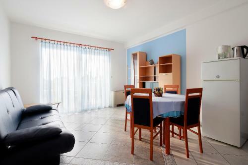 Aparthotel Resort Trcol