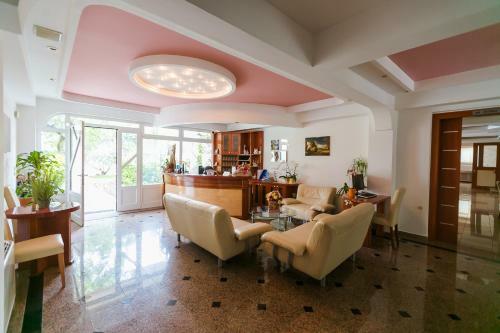 Aparthotel Resort Trcol