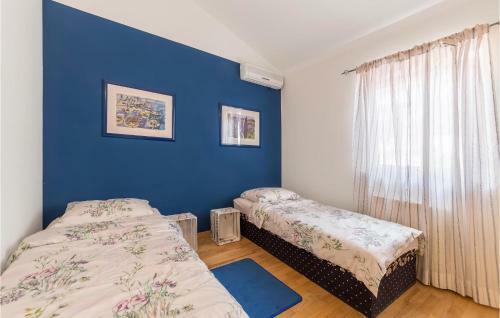Stunning Home In Nova Vas With Wifi And 2 Bedrooms