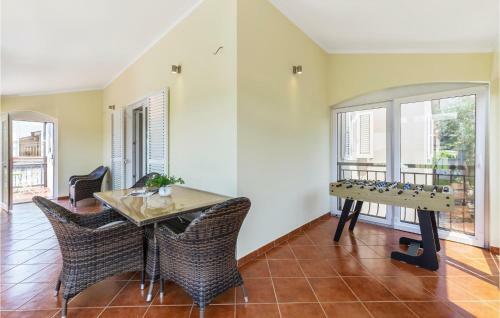 Stunning Home In Nova Vas With Wifi And 2 Bedrooms