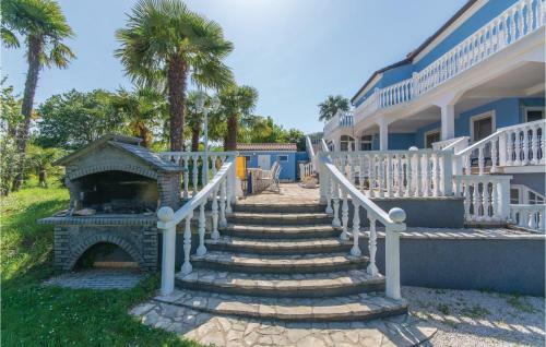 Three-bedroom Apartment In Novigrad