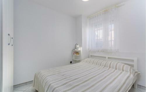 Three-bedroom Apartment In Novigrad